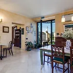 1816 Guest House