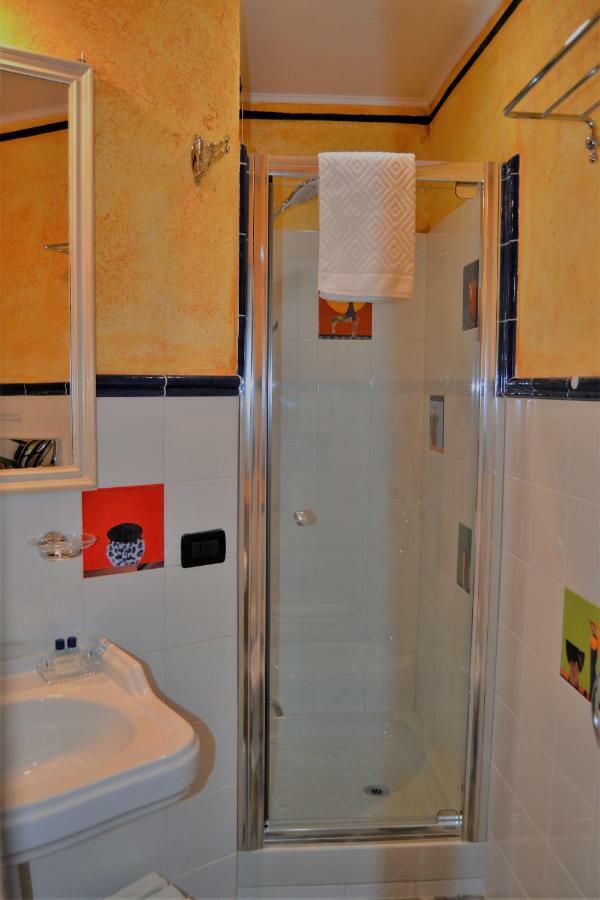 1816 Bed & Breakfast