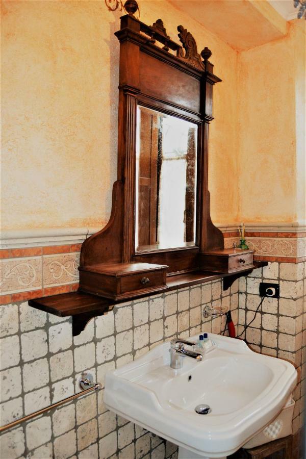 1816 Bed & Breakfast