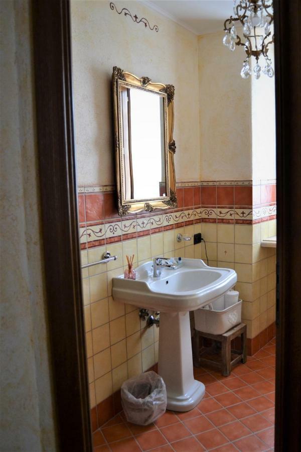 1816 Bed & Breakfast